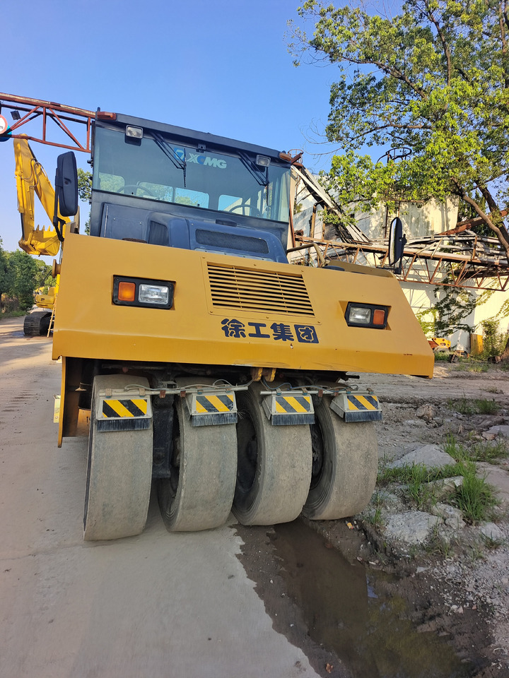 XCMG XP263 - Compacteur à pneus: photos 2 XCMG XP263 - Compacteur à pneus: photos 2