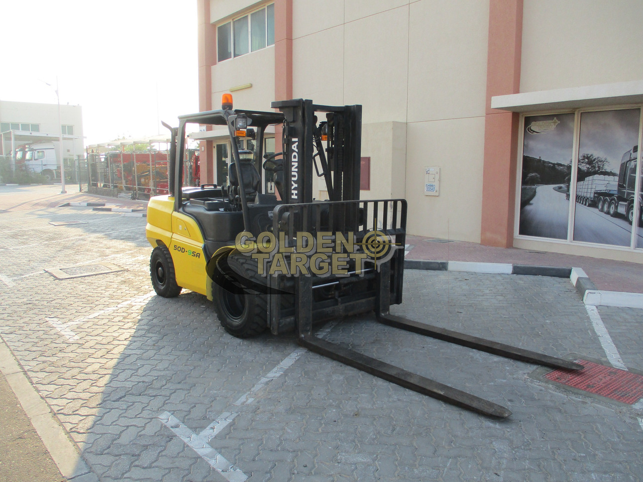 HYUNDAI 50D-9SA Forklift - Chariot élévateur diesel: photos 1 HYUNDAI 50D-9SA Forklift - Chariot élévateur diesel: photos 1