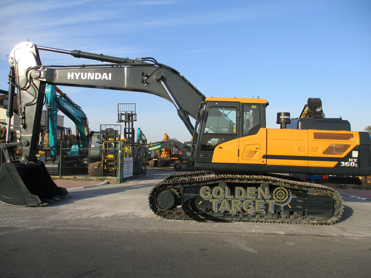 HYUNDAI HX360L Hydraulic Excavator - Pelle: photos 5 HYUNDAI HX360L Hydraulic Excavator - Pelle: photos 5