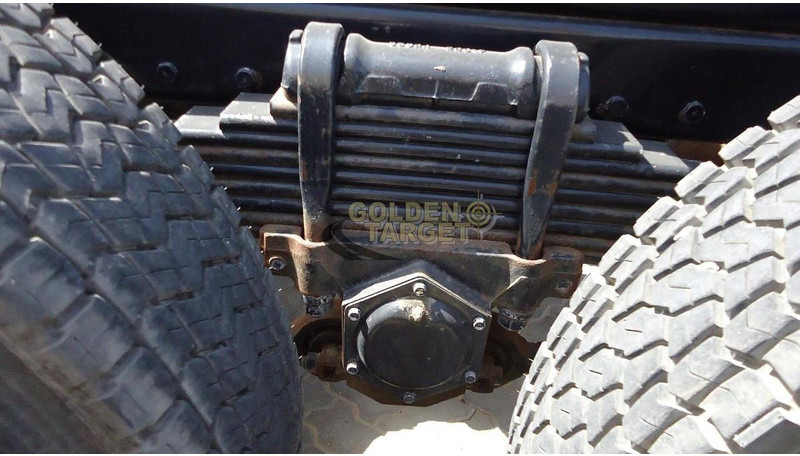 Nissan CZ4YL - Semi-remorque châssis: photos 5 Nissan CZ4YL - Semi-remorque châssis: photos 5