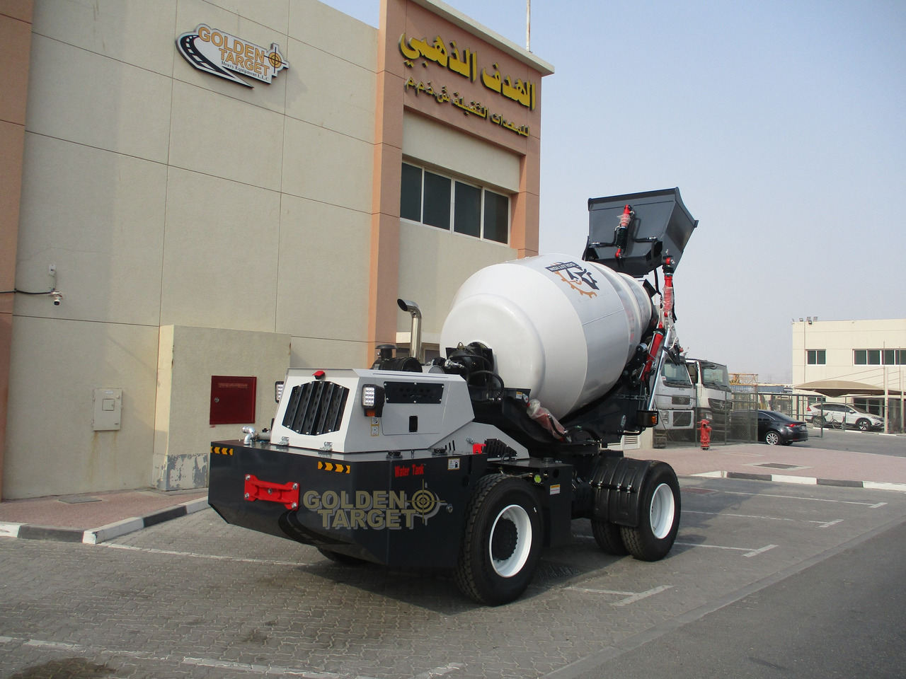 Solution H35 Self Loading Mixer - Camion malaxeur: photos 2 Solution H35 Self Loading Mixer - Camion malaxeur: photos 2
