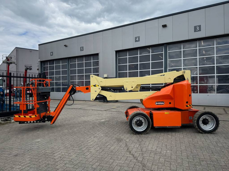 JLG E 450 AJ - Nacelle articulée: photos 1 JLG E 450 AJ - Nacelle articulée: photos 1