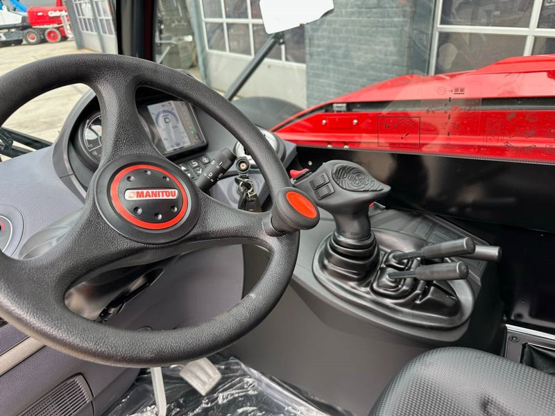 Chariot télescopique neuf Manitou MT1840 Comfort: photos 10 Chariot télescopique neuf Manitou MT1840 Comfort: photos 10