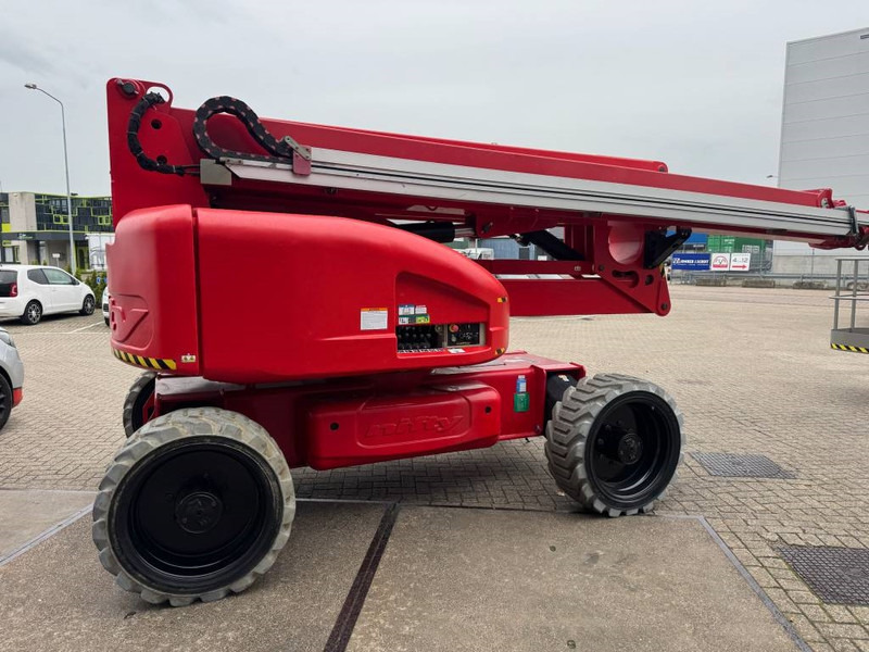 Niftylift HR 28 D E 4x4 - Nacelle articulée: photos 5 Niftylift HR 28 D E 4x4 - Nacelle articulée: photos 5