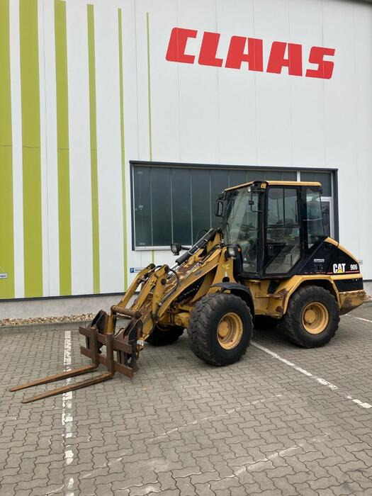 Caterpillar 906 - Chargeuse sur pneus: photos 1 Caterpillar 906 - Chargeuse sur pneus: photos 1