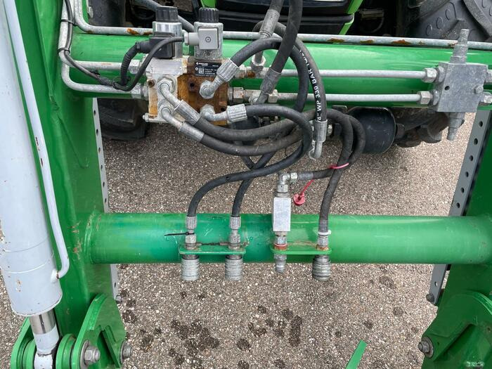 Deutz-Fahr Agroplus 420 - Tracteur agricole: photos 5 Deutz-Fahr Agroplus 420 - Tracteur agricole: photos 5