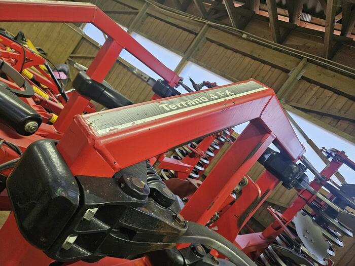 Horsch Terrano 4 FX - Bineuse: photos 5 Horsch Terrano 4 FX - Bineuse: photos 5