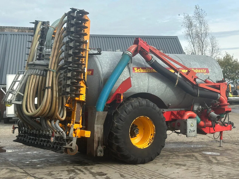 Schuitemaker Robusta 116 + Veenhuis euroject 7.60 Bemestertank - Machine agricole: photos 2 Schuitemaker Robusta 116 + Veenhuis euroject 7.60 Bemestertank - Machine agricole: photos 2