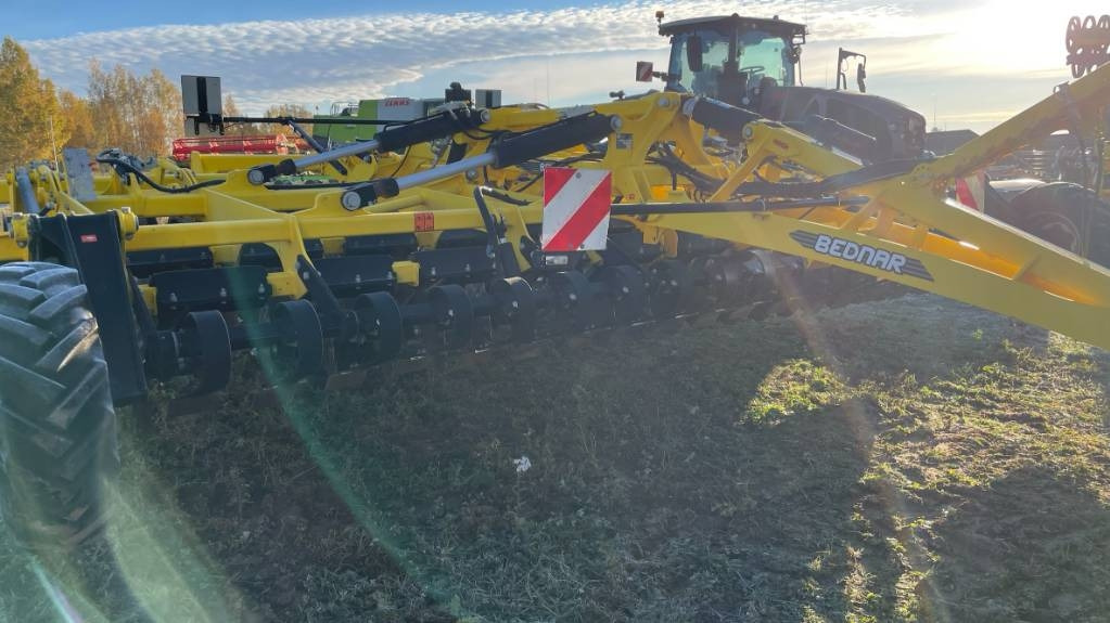 Bednar Swifterdisc XO 6000 F - Cover crop: photos 1 Bednar Swifterdisc XO 6000 F - Cover crop: photos 1