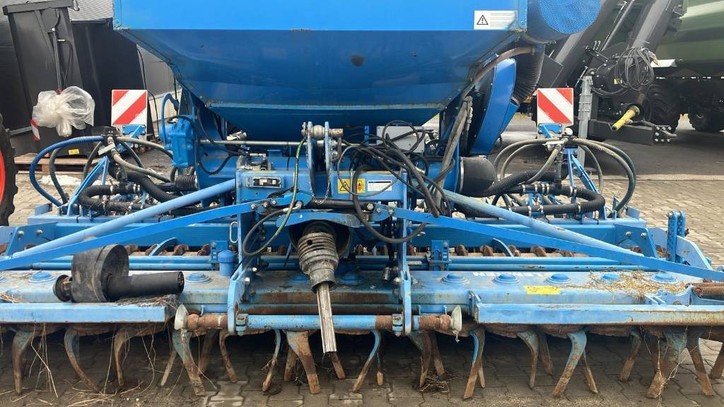 Lemken Solitair 8/400-DS 150 + Zirkon 12/400 - Semoir: photos 2 Lemken Solitair 8/400-DS 150 + Zirkon 12/400 - Semoir: photos 2