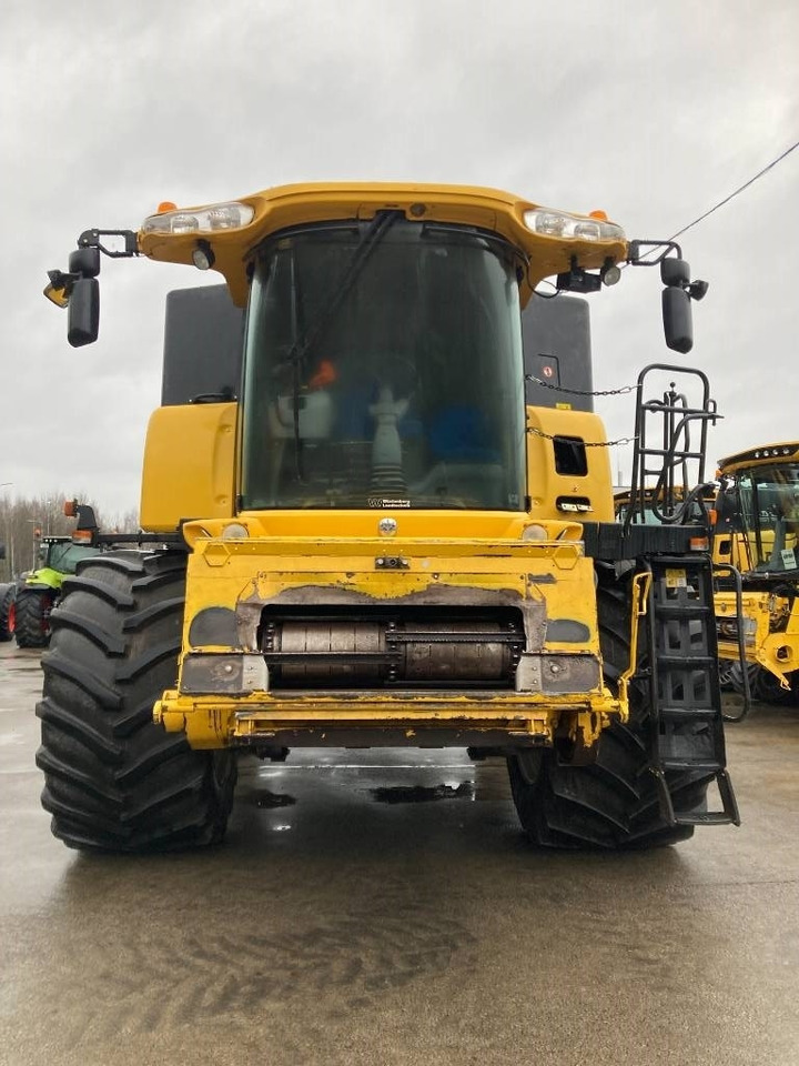 Moissonneuse-batteuse New Holland CR 9090 Elevation: photos 8