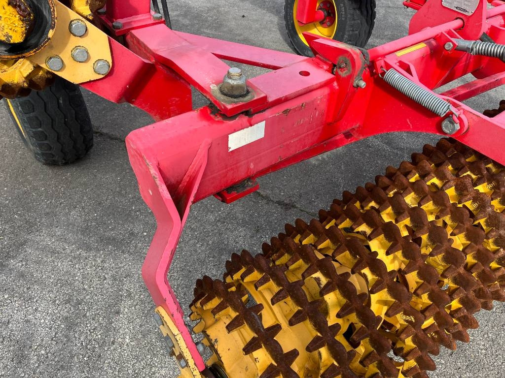 Vaderstad ROLLEX 620 - Rouleau agricole: photos 5 Vaderstad ROLLEX 620 - Rouleau agricole: photos 5
