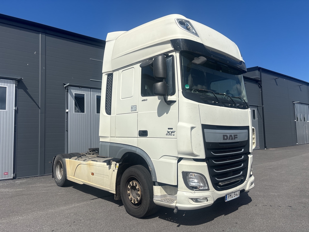 Dragbil DAF XF 460 FT 4x2 -2016 - Tracteur routier: photos 1 Dragbil DAF XF 460 FT 4x2 -2016 - Tracteur routier: photos 1