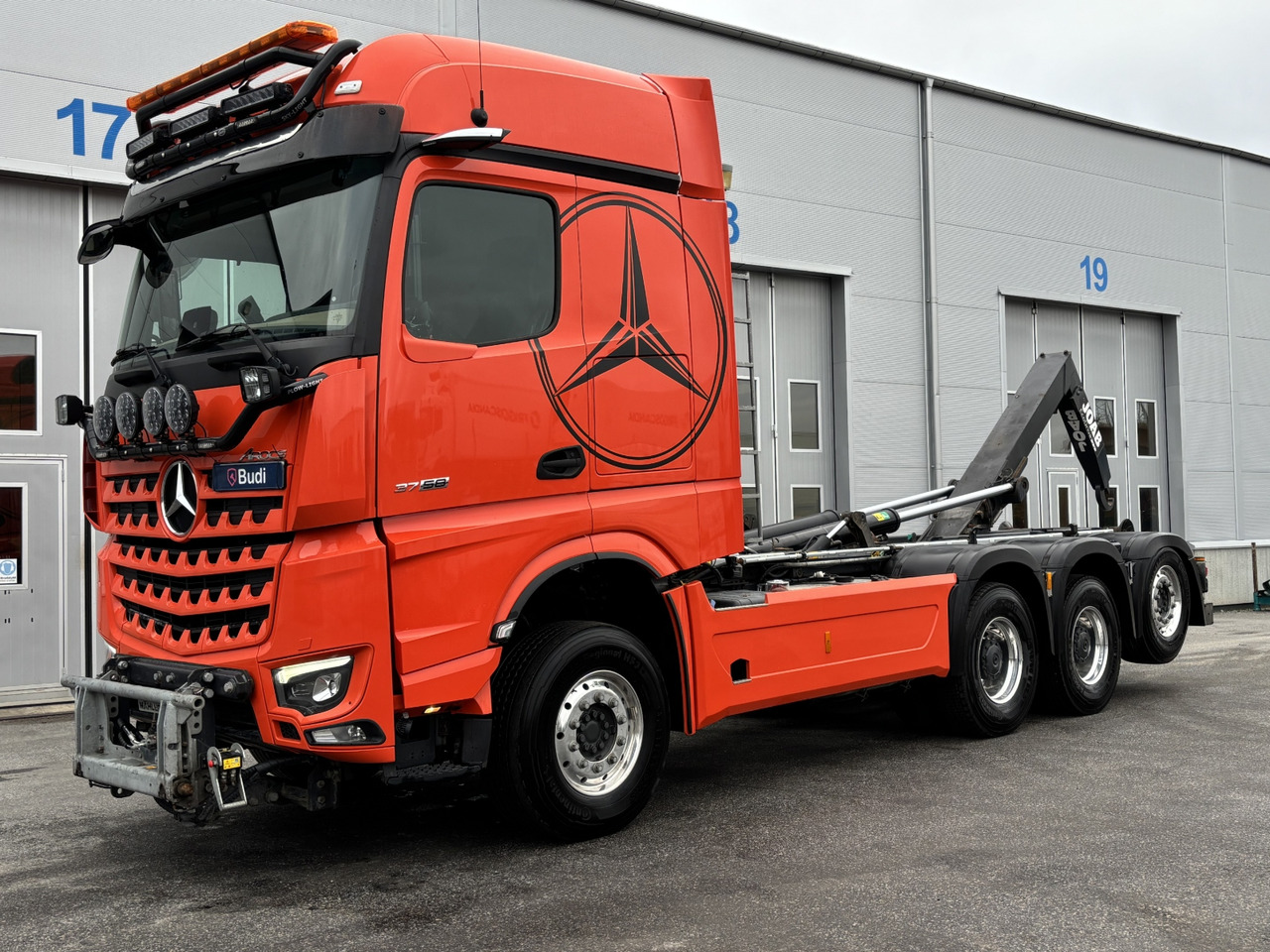 Tridemväxlare Mercedes-Benz Arocs 3758 -2023 | JOAB L24 | Plogutrustad - Camion ampliroll: photos 1 Tridemväxlare Mercedes-Benz Arocs 3758 -2023 | JOAB L24 | Plogutrustad - Camion ampliroll: photos 1