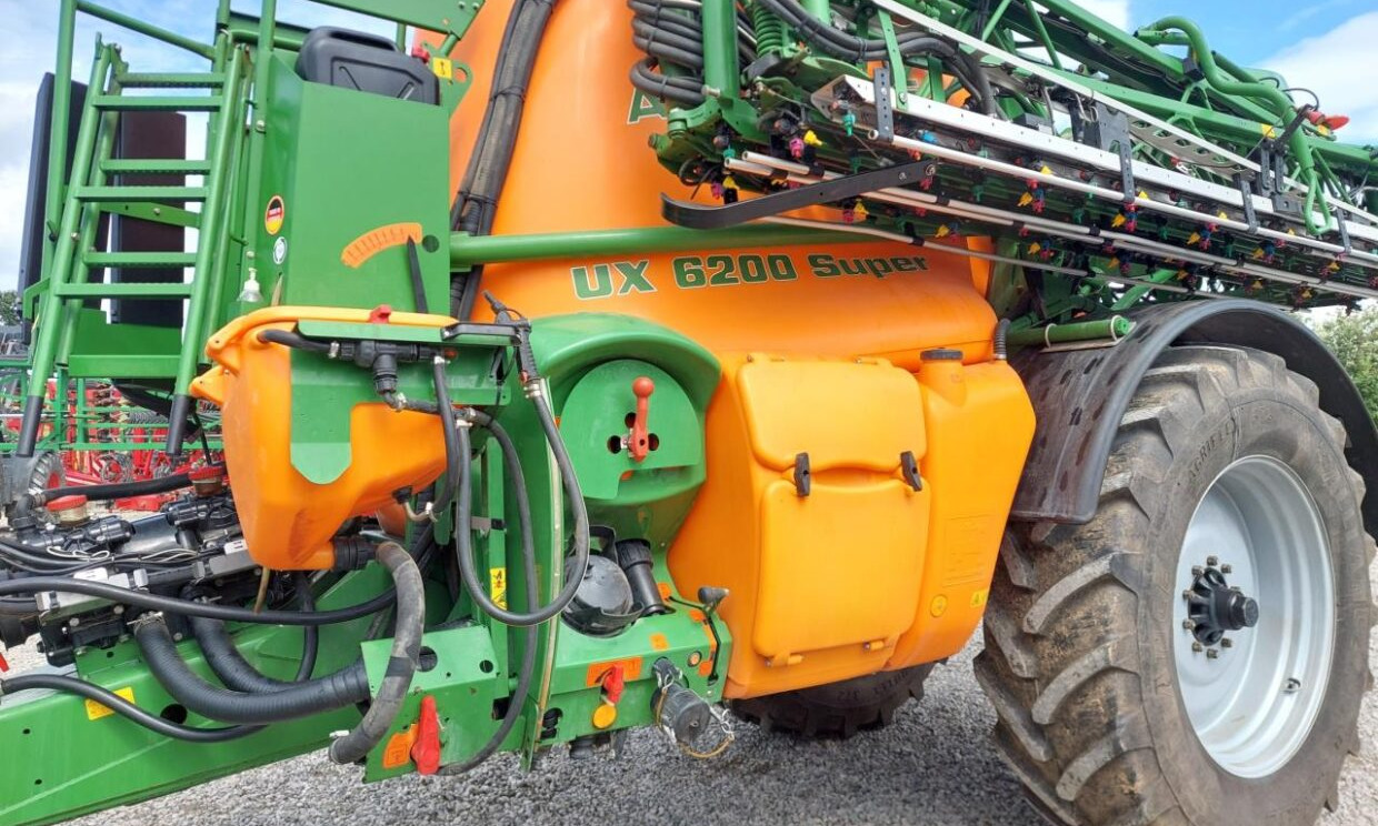Pulvérisateur traîné Amazone UX 6200 Super- 36m m GPS: photos 8