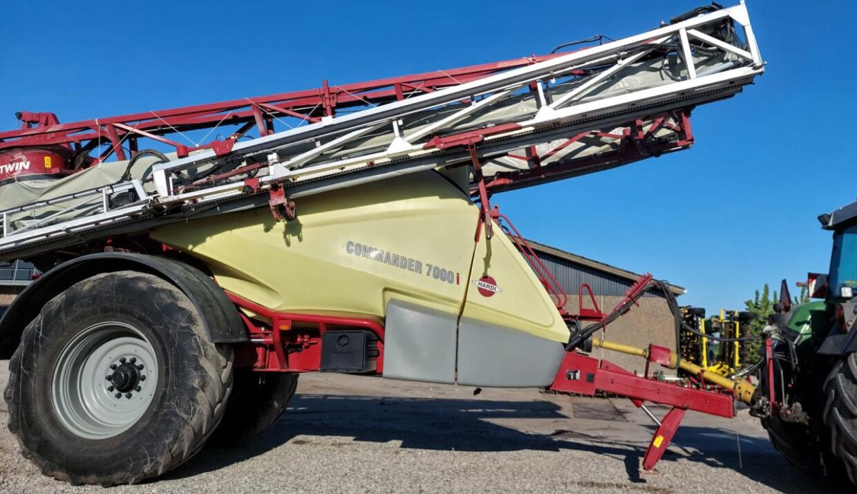 Hardi Commander 7000i - 36 m Twin - Pulvérisateur traîné: photos 5 Hardi Commander 7000i - 36 m Twin - Pulvérisateur traîné: photos 5