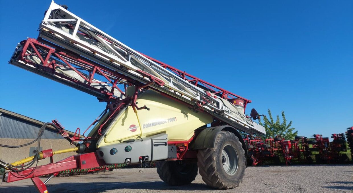 Hardi Commander 7000i - 36 m Twin - Pulvérisateur traîné: photos 3 Hardi Commander 7000i - 36 m Twin - Pulvérisateur traîné: photos 3