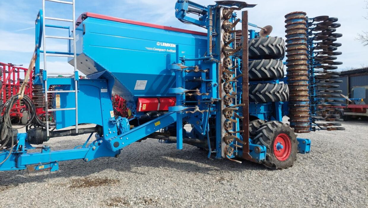 Lemken Compact-Solitair 9 KK - Combiné de semis: photos 3 Lemken Compact-Solitair 9 KK - Combiné de semis: photos 3