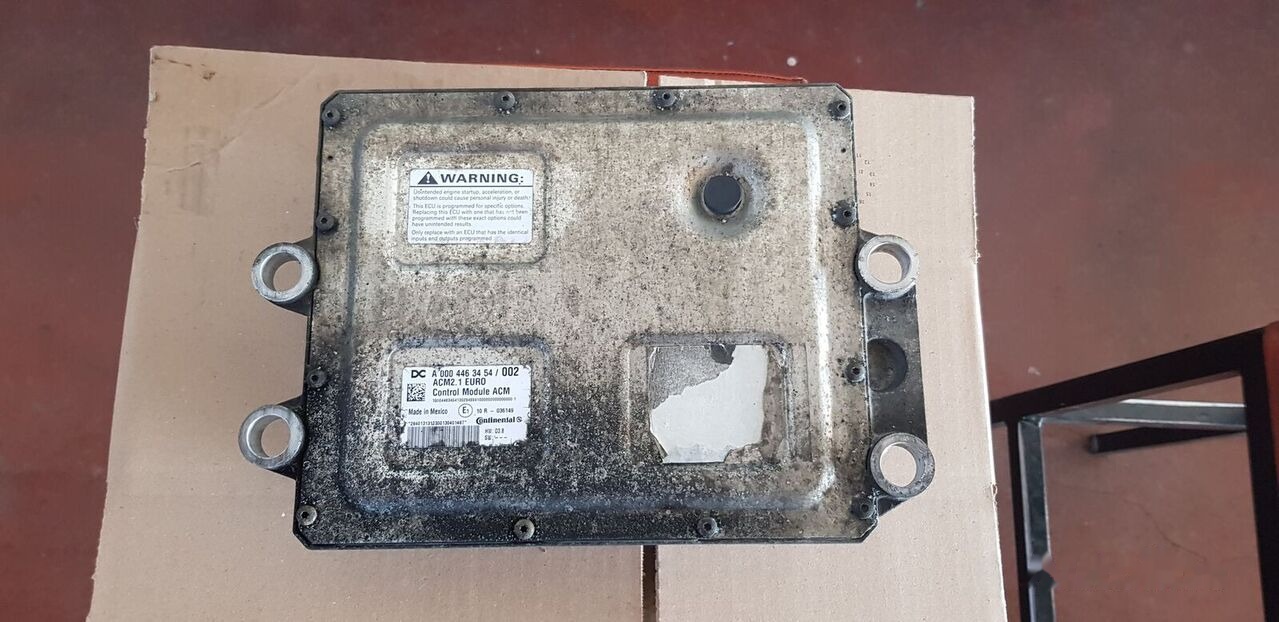 Continental ACM2 A000 446 34 54   Mercedes-Benz Actros MP4 euro 6 - Bloc de gestion pour Camion: photos 2 Continental ACM2 A000 446 34 54   Mercedes-Benz Actros MP4 euro 6 - Bloc de gestion pour Camion: photos 2