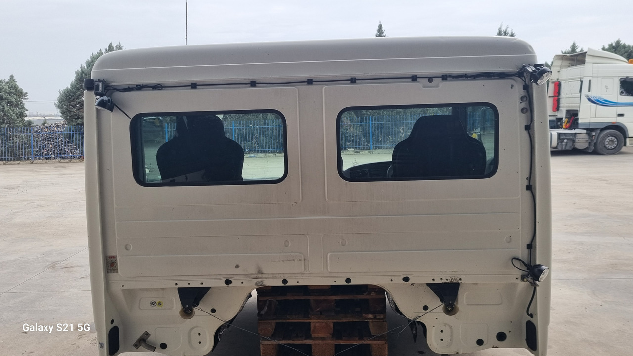 MERCEDES ACTROS MP3 EURO 5 - Cabine: photos 4 MERCEDES ACTROS MP3 EURO 5 - Cabine: photos 4