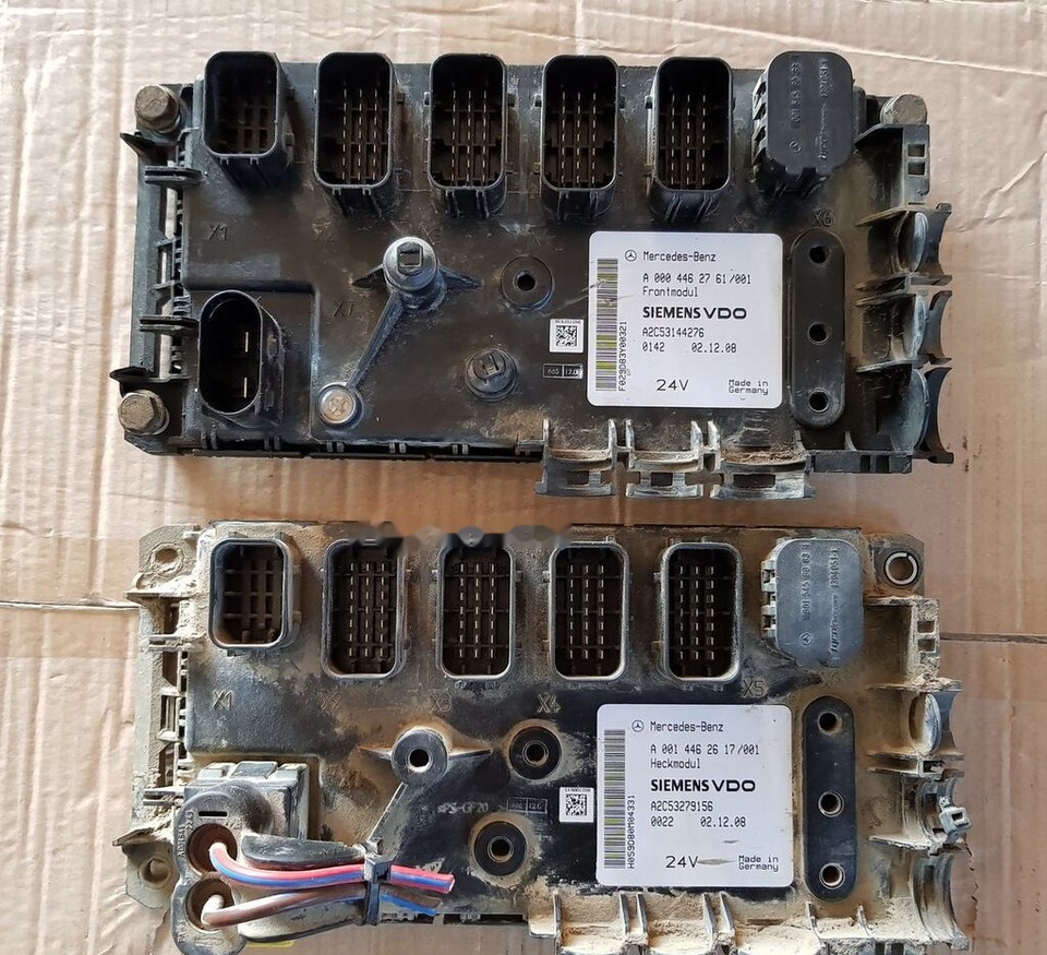 Mercedes-Benz A 001 446 26 17 Mercedes-Benz ACTROS MB2 - Bloc de gestion pour Camion: photos 2 Mercedes-Benz A 001 446 26 17 Mercedes-Benz ACTROS MB2 - Bloc de gestion pour Camion: photos 2