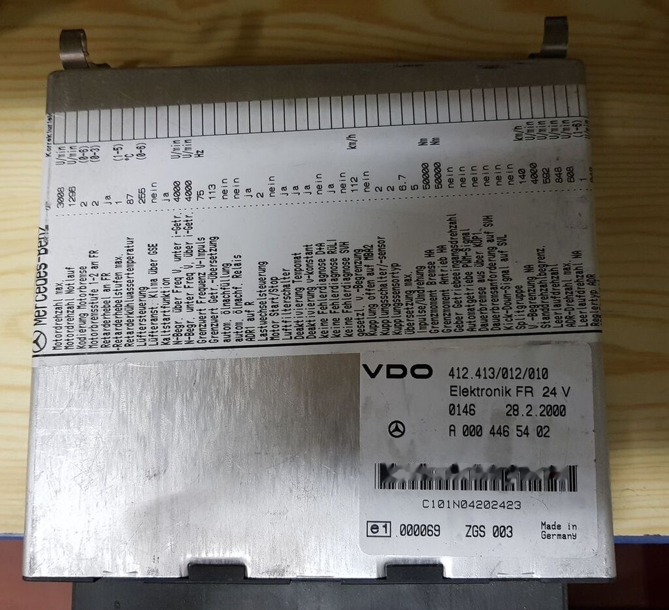 Mercedes-Benz A 001 446 26 17 Mercedes-Benz ACTROS MB2 - Bloc de gestion pour Camion: photos 1 Mercedes-Benz A 001 446 26 17 Mercedes-Benz ACTROS MB2 - Bloc de gestion pour Camion: photos 1