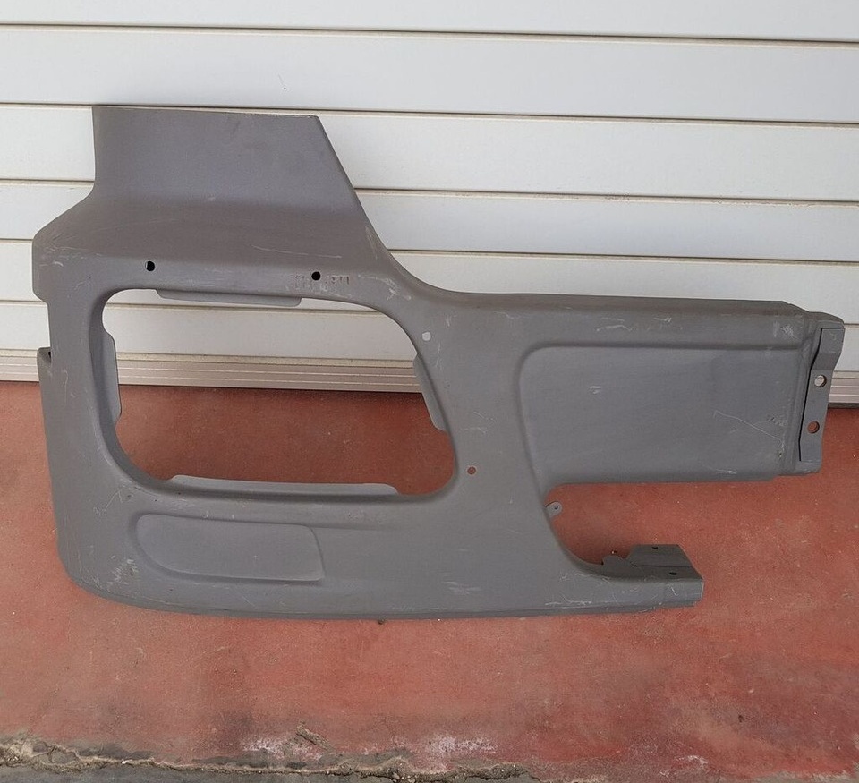 Mercedes-Benz A 940 880 04 70 Mercedes-Benz ATEGO truck - Pare-chocs pour Camion: photos 3 Mercedes-Benz A 940 880 04 70 Mercedes-Benz ATEGO truck - Pare-chocs pour Camion: photos 3