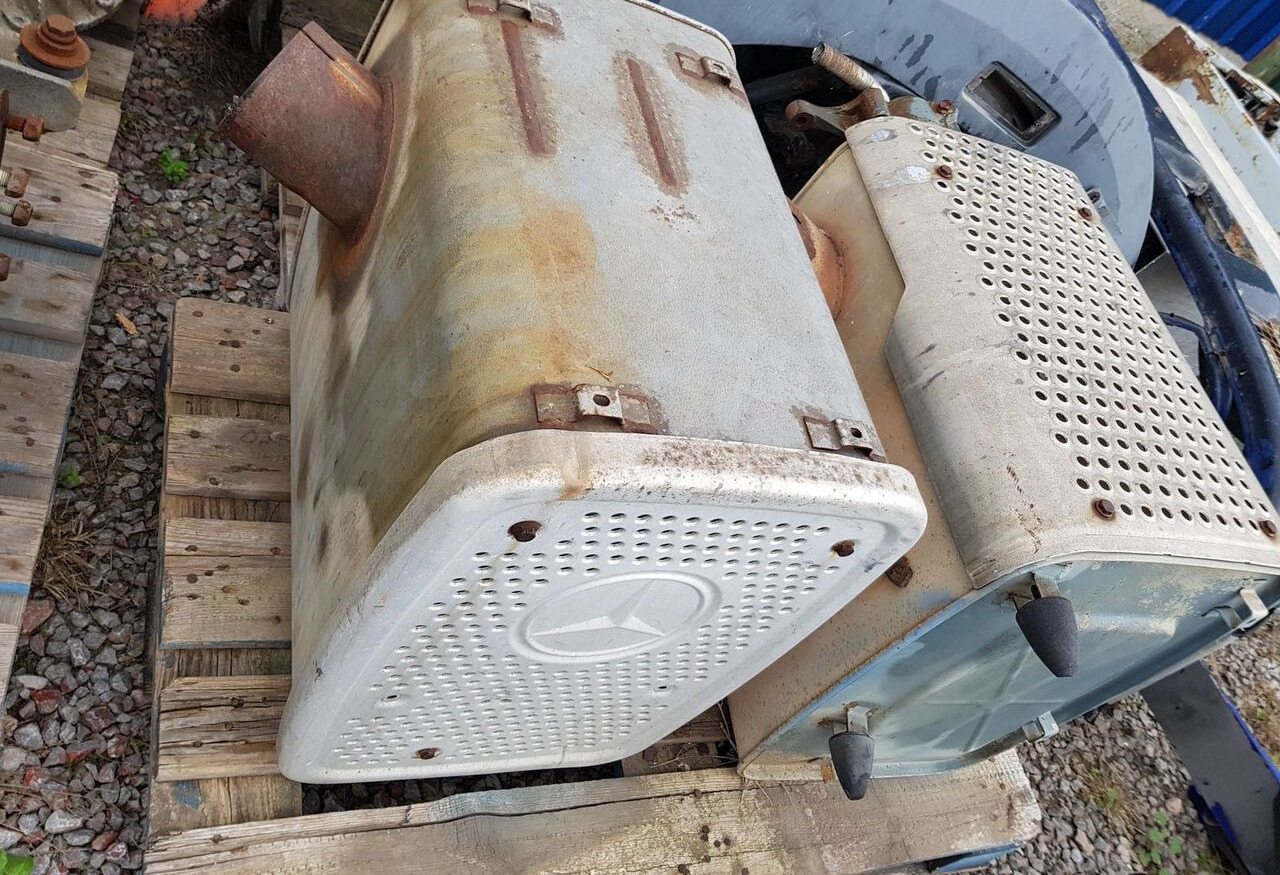 Mercedes-Benz GILLET Z308246 A 957 490 05 14 Mercedes-Benz - Catalyseur pour Camion: photos 4 Mercedes-Benz GILLET Z308246 A 957 490 05 14 Mercedes-Benz - Catalyseur pour Camion: photos 4