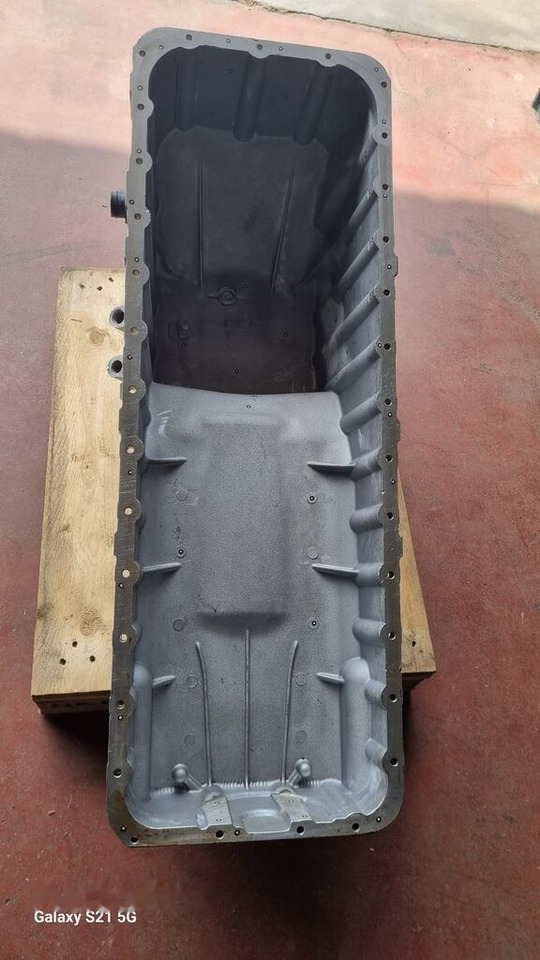Mercedes-Benz OIL PAN ACTROS MP4 A4730102213 Mercedes-Benz ACTROS MP4 EURO 6 - Carter pour Camion: photos 2 Mercedes-Benz OIL PAN ACTROS MP4 A4730102213 Mercedes-Benz ACTROS MP4 EURO 6 - Carter pour Camion: photos 2