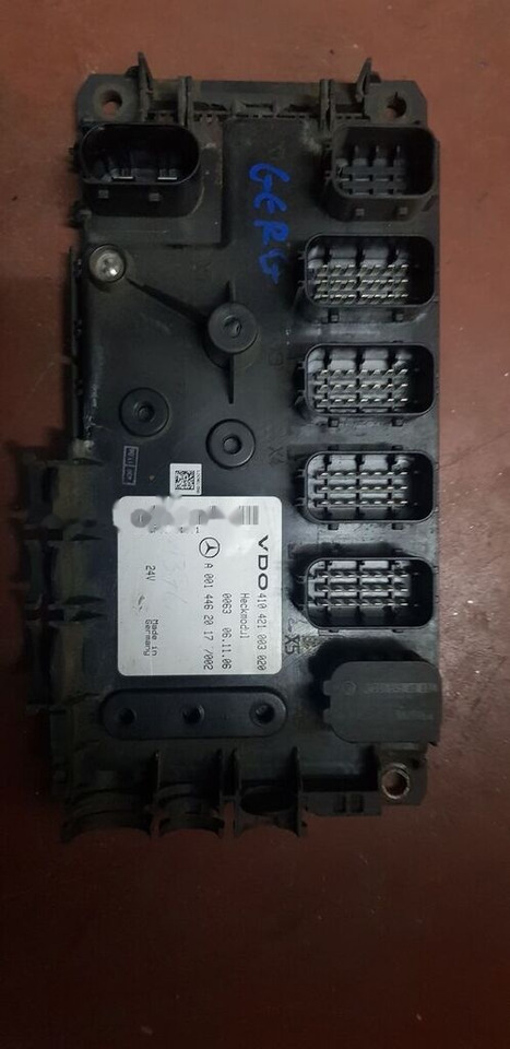 Mercedes-Benz instrumend panel Mercedes-Benz ACTROS MP2 - Panel de instrumentos pour Camion: photos 5 Mercedes-Benz instrumend panel Mercedes-Benz ACTROS MP2 - Panel de instrumentos pour Camion: photos 5