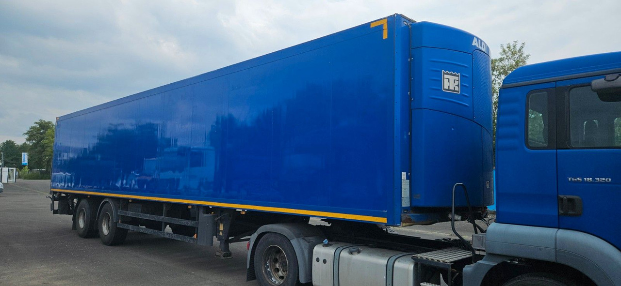 Schmitz Cargobull Kühlkoffer ThermoKing mit Ladebordwand - Semi-remorque frigorifique: photos 1 Schmitz Cargobull Kühlkoffer ThermoKing mit Ladebordwand - Semi-remorque frigorifique: photos 1