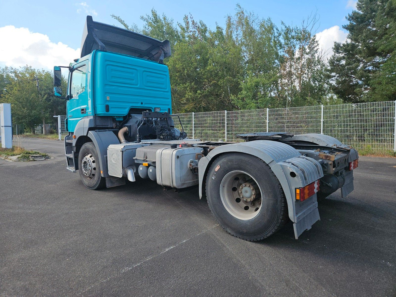 Mercedes-Benz Axor 1843 4x2 mit Kipphydraulik - Tracteur routier: photos 4 Mercedes-Benz Axor 1843 4x2 mit Kipphydraulik - Tracteur routier: photos 4