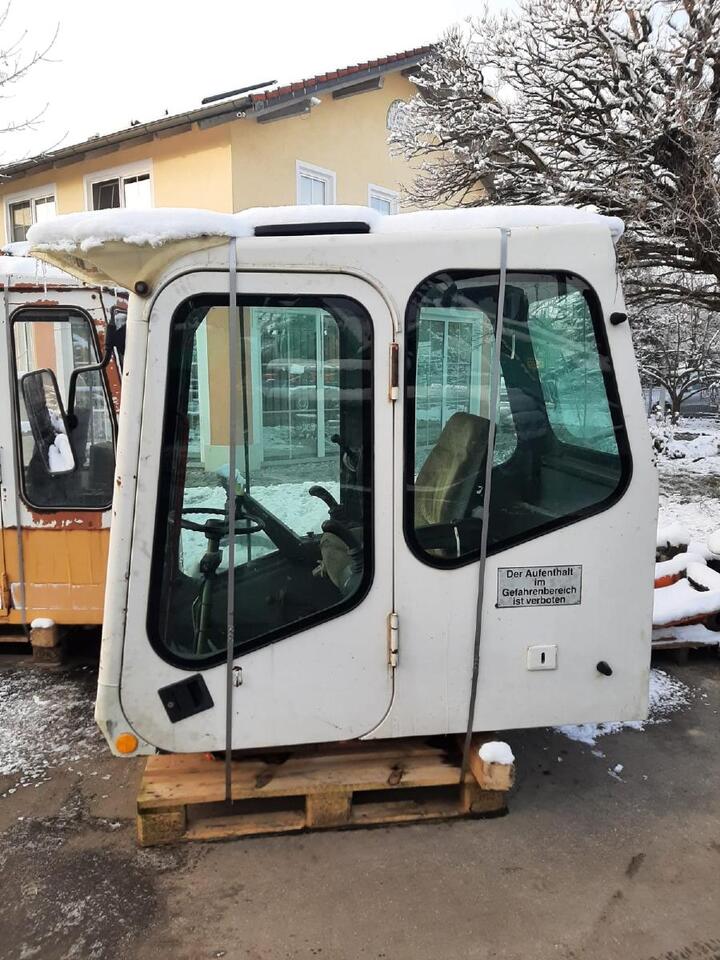 Atlas 1404 - Cabine pour Engins de chantier: photos 1 Atlas 1404 - Cabine pour Engins de chantier: photos 1