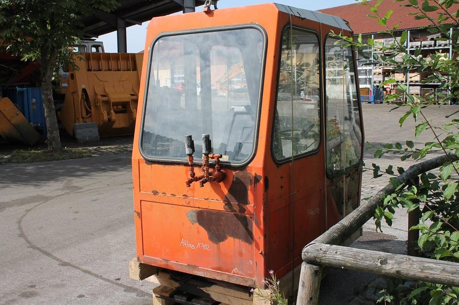 Atlas 1702D - Cabine pour Engins de chantier: photos 4 Atlas 1702D - Cabine pour Engins de chantier: photos 4