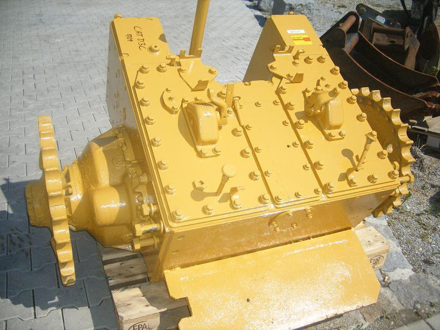 Caterpillar Planieraupe D 3 C/B - Transmission pour Engins de chantier: photos 2 Caterpillar Planieraupe D 3 C/B - Transmission pour Engins de chantier: photos 2