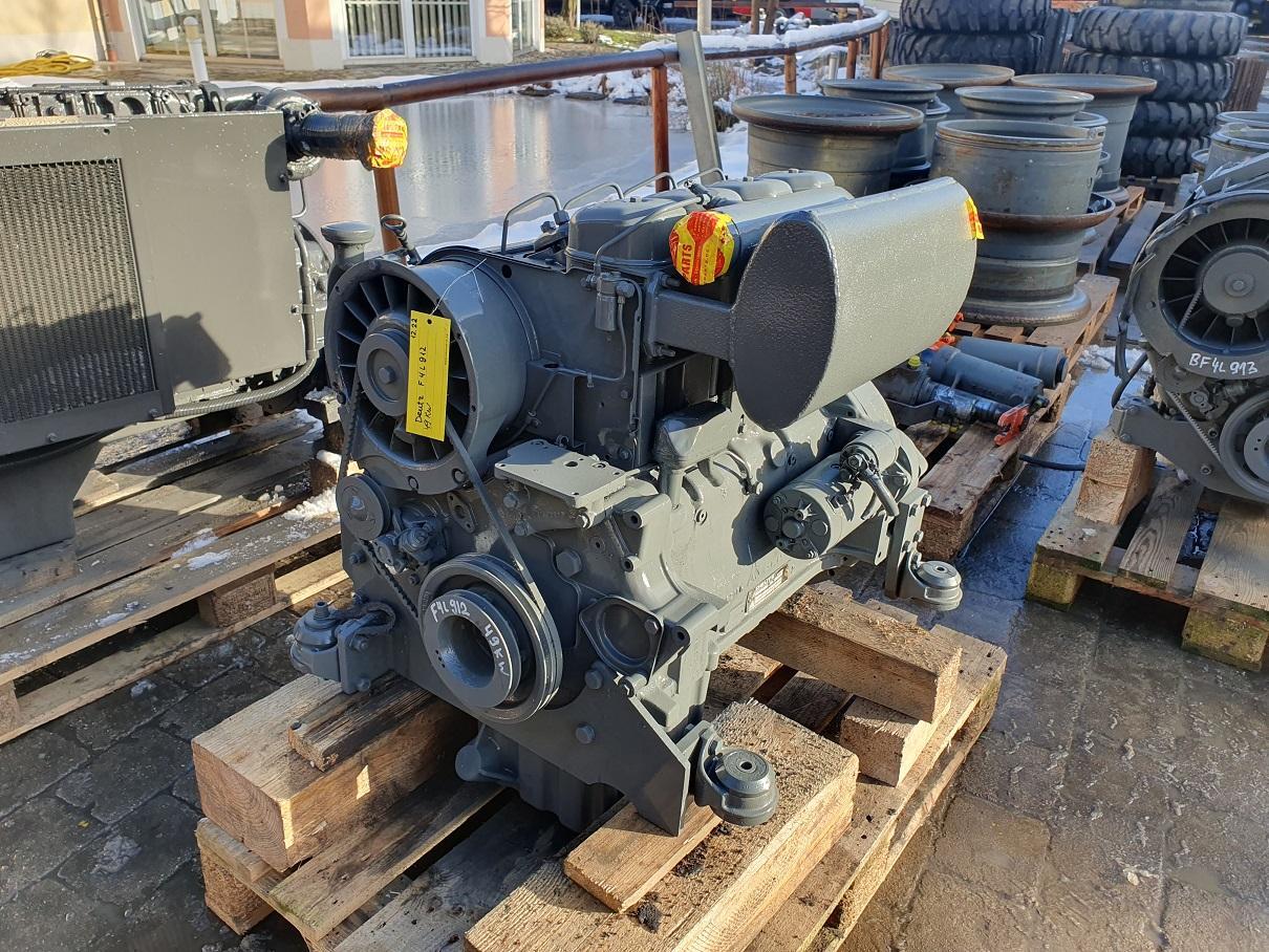 Deutz F4L912 neu überholt - Moteur pour Engins de chantier: photos 5 Deutz F4L912 neu überholt - Moteur pour Engins de chantier: photos 5