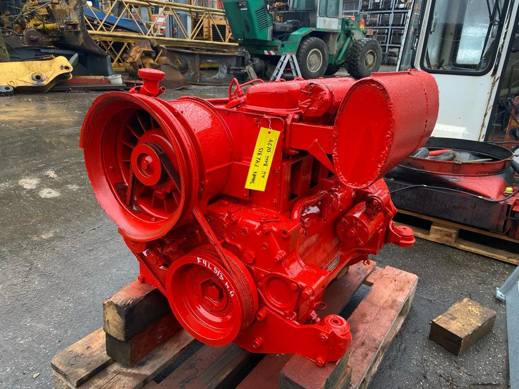 Deutz F4L913 - Moteur pour Engins de chantier: photos 5 Deutz F4L913 - Moteur pour Engins de chantier: photos 5