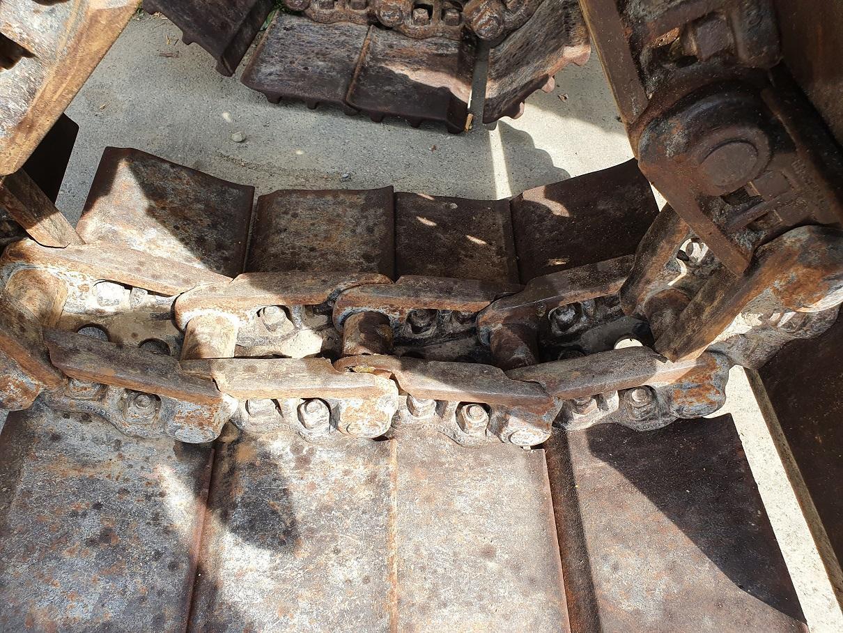 Furukawa 738 LS - Chenille pour Engins de chantier: photos 5 Furukawa 738 LS - Chenille pour Engins de chantier: photos 5