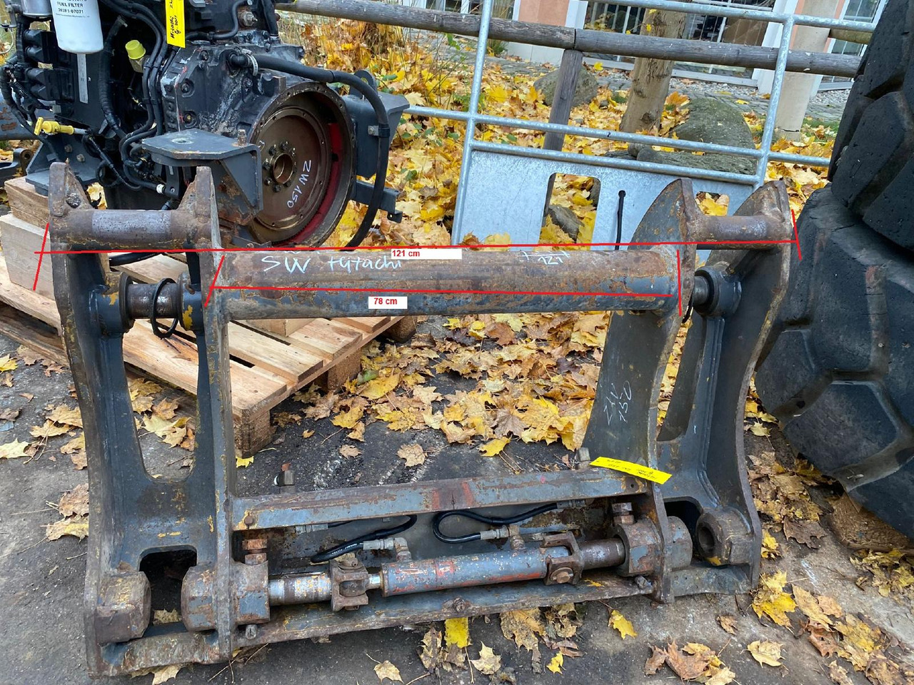 Hitachi ZW 150 - Attache rapide: photos 3 Hitachi ZW 150 - Attache rapide: photos 3
