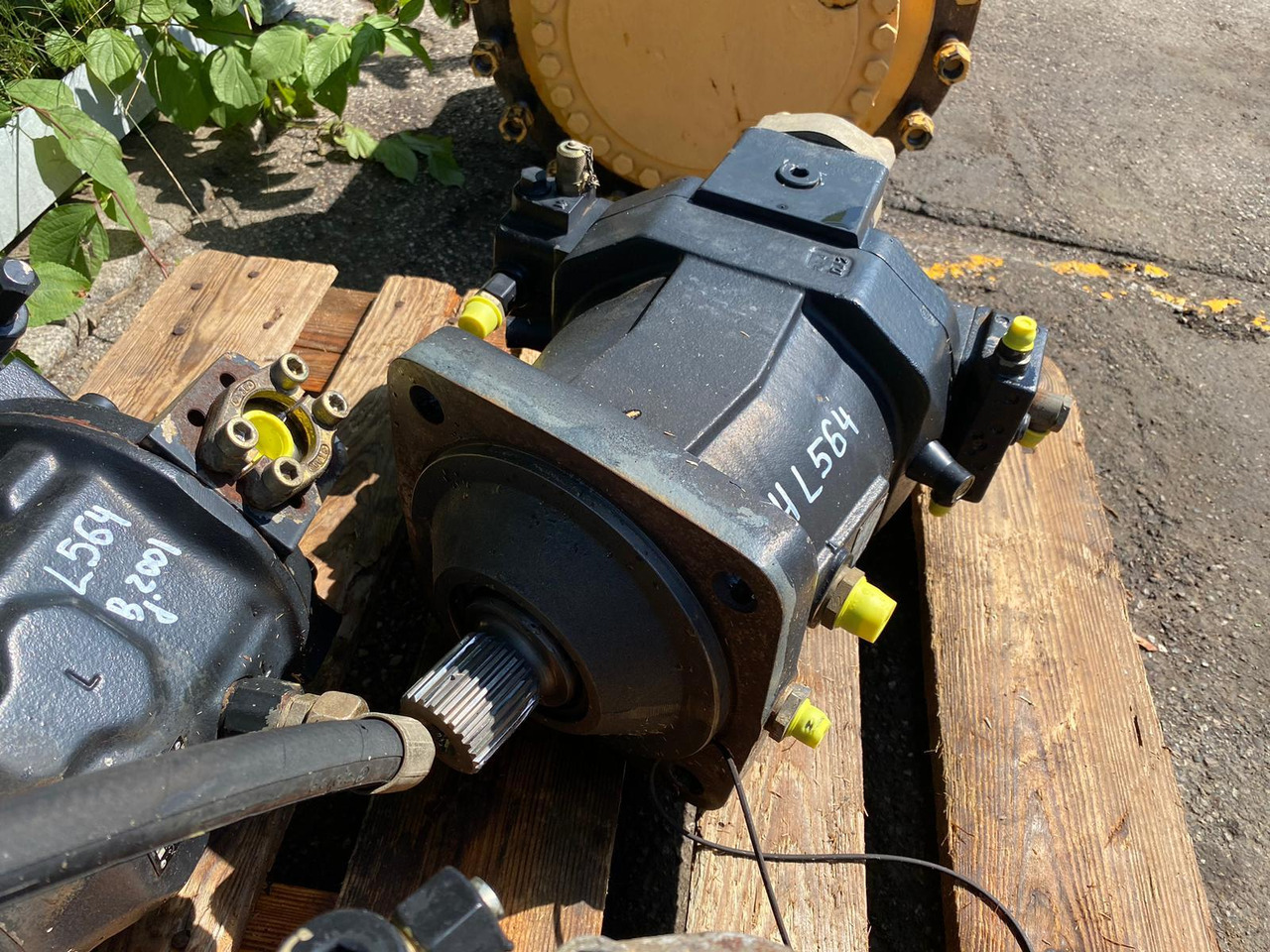 Hydromatik A6VM 200 DA aus L564 - Pompe hydraulique pour Engins de chantier: photos 4 Hydromatik A6VM 200 DA aus L564 - Pompe hydraulique pour Engins de chantier: photos 4