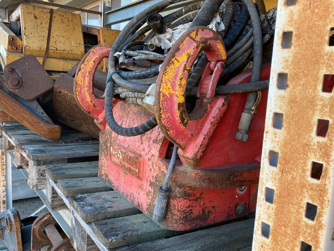 Lehnhoff VL 250 aus R 936 - Attache rapide pour Engins de chantier: photos 1 Lehnhoff VL 250 aus R 936 - Attache rapide pour Engins de chantier: photos 1