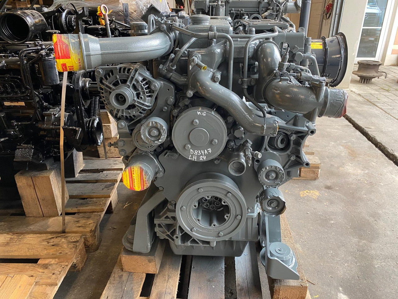 Liebherr D 834 A7 aus LH24 - Moteur pour Engins de chantier: photos 2 Liebherr D 834 A7 aus LH24 - Moteur pour Engins de chantier: photos 2