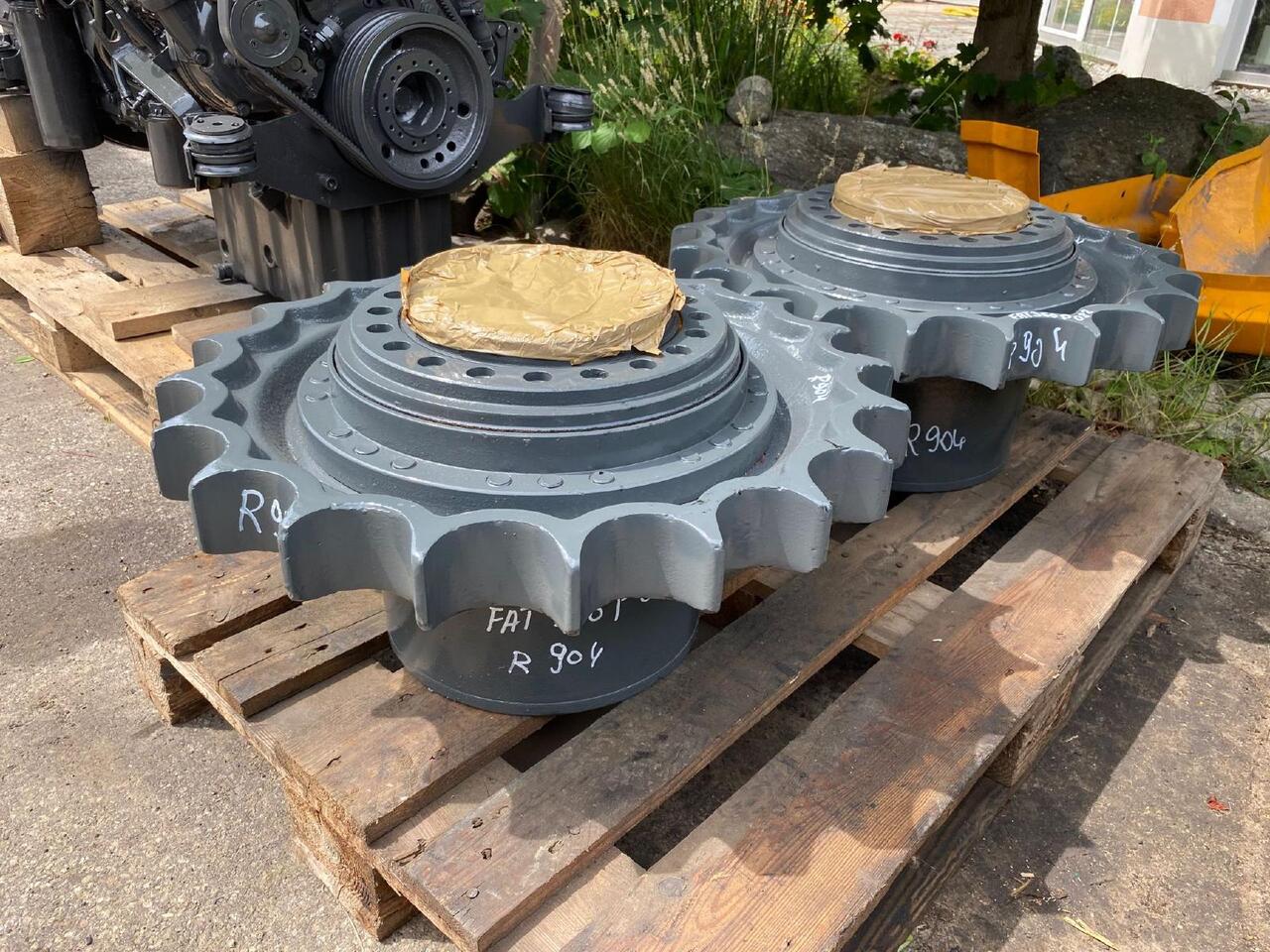 Liebherr FAT 350P032 aus R 904 - Moteur de translation pour Engins de chantier: photos 1 Liebherr FAT 350P032 aus R 904 - Moteur de translation pour Engins de chantier: photos 1