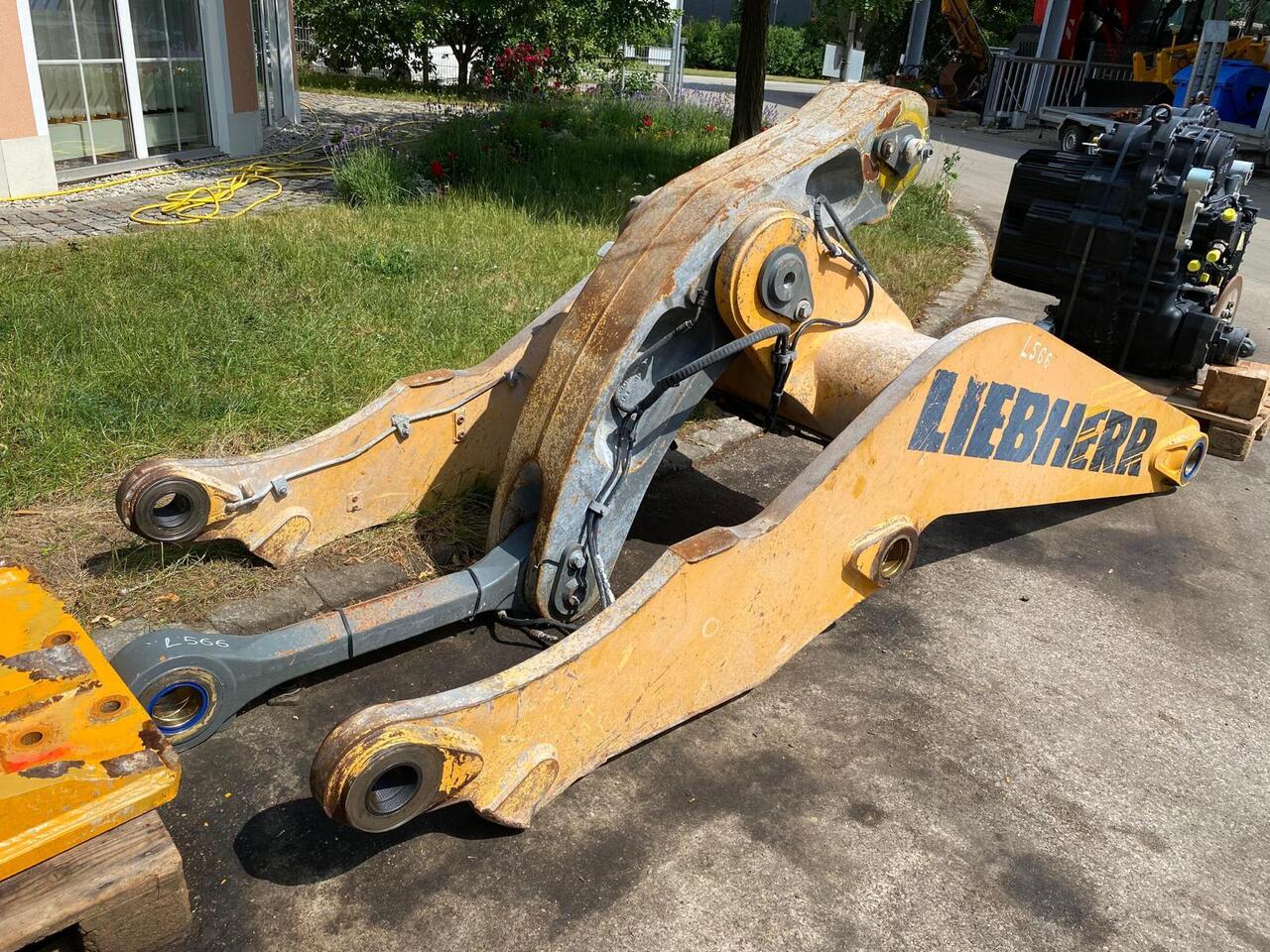 Liebherr L 566 - Flèche: photos 1 Liebherr L 566 - Flèche: photos 1