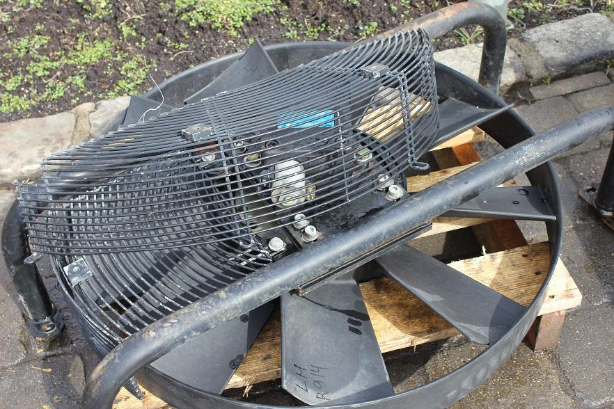 Système de refroidissement pour Engins de chantier Liebherr R 914: photos 8