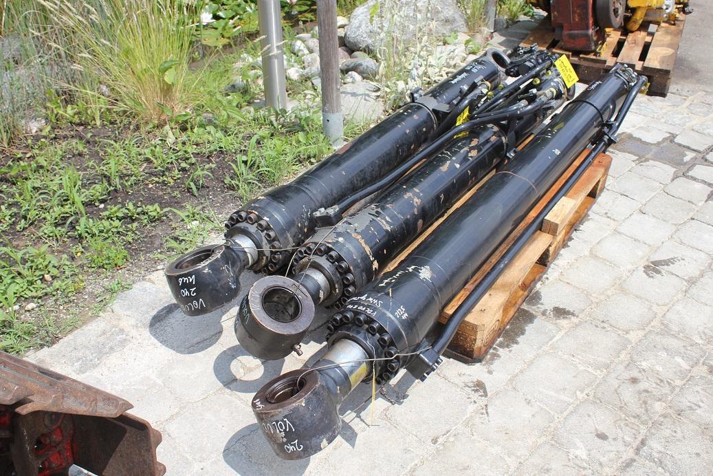 Volvo EC 240 B NLC - Vérin hydraulique pour Engins de chantier: photos 3 Volvo EC 240 B NLC - Vérin hydraulique pour Engins de chantier: photos 3