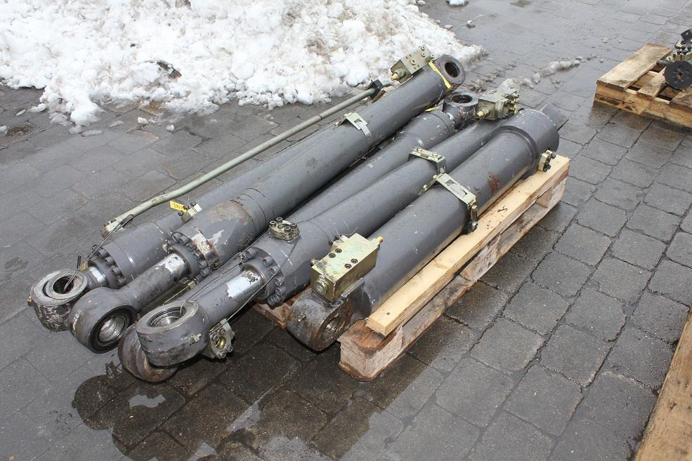 Volvo W 160 B - Vérin hydraulique pour Engins de chantier: photos 3 Volvo W 160 B - Vérin hydraulique pour Engins de chantier: photos 3