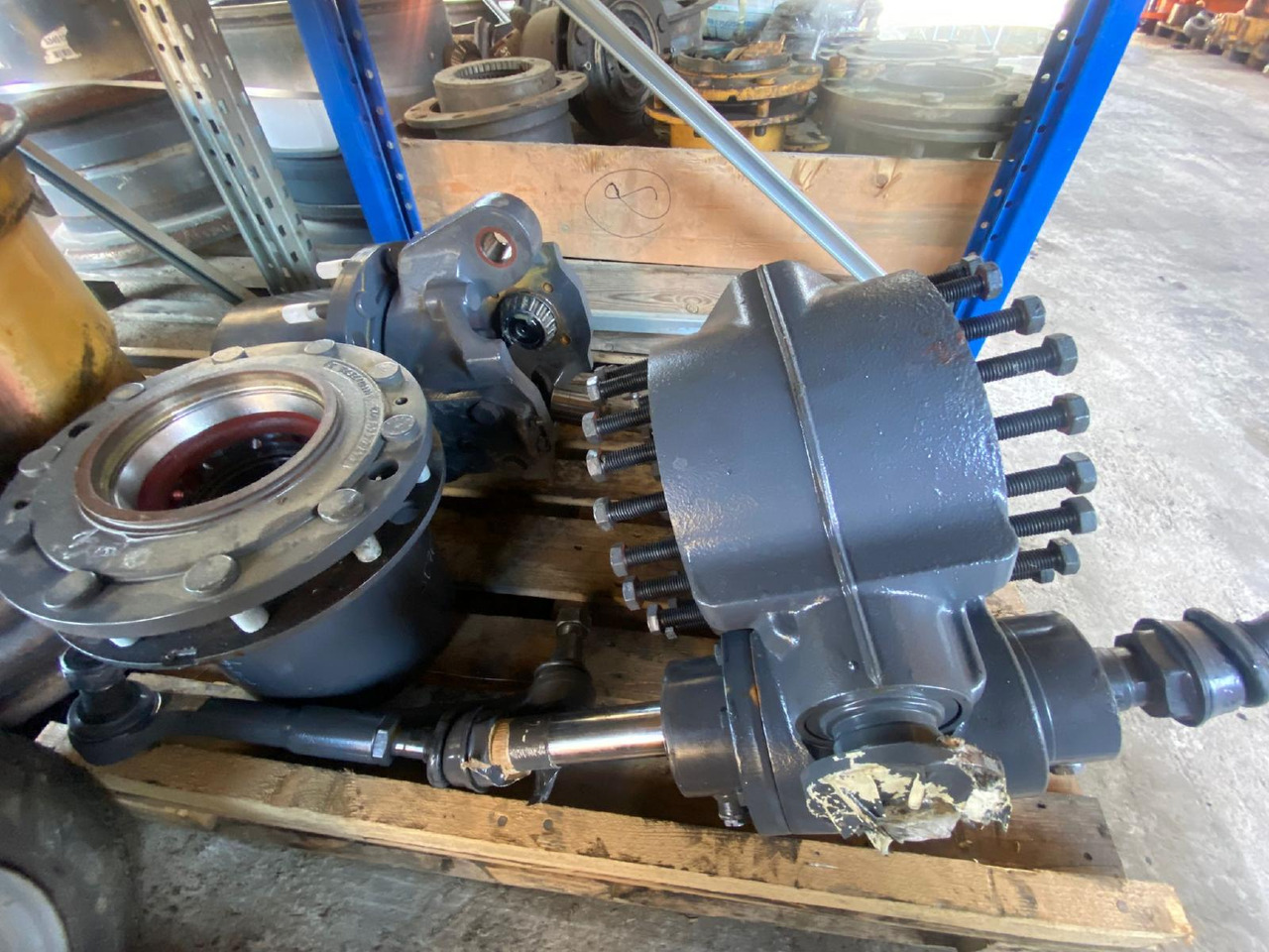 ZF MS E 3070 II - Essieu et pièces pour Engins de chantier: photos 1 ZF MS E 3070 II - Essieu et pièces pour Engins de chantier: photos 1