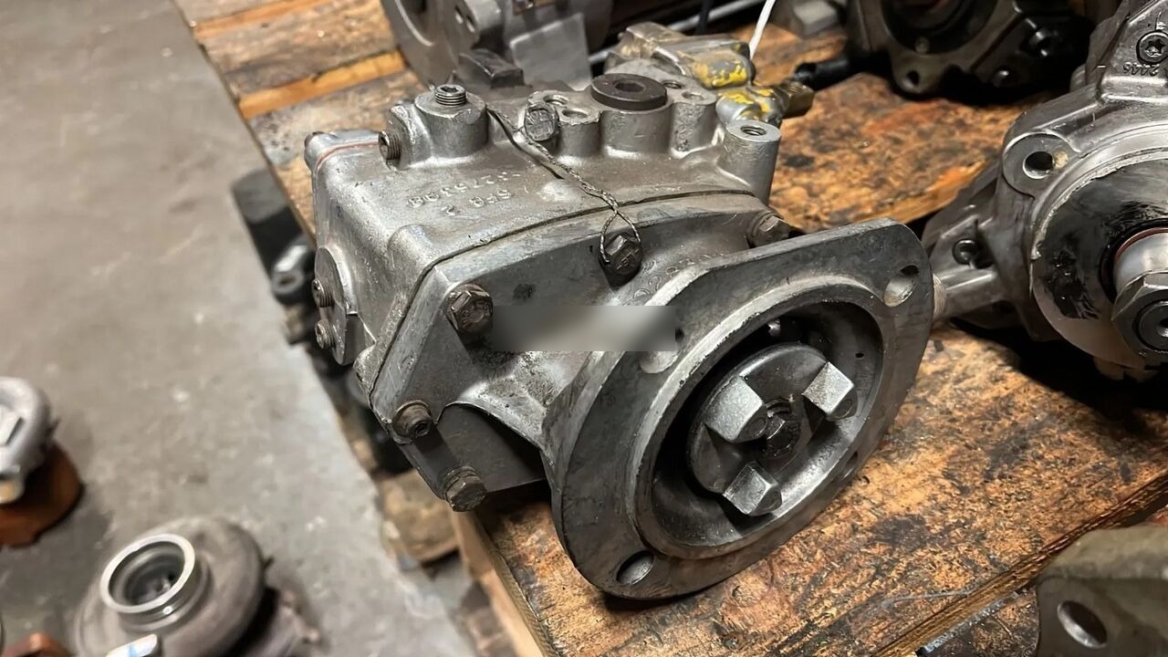 Cummins Wtryskowa 3028302 Cummins truck - Pompe à carburant pour Camion: photos 2 Cummins Wtryskowa 3028302 Cummins truck - Pompe à carburant pour Camion: photos 2