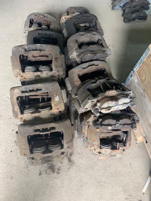 IVECO oryginał IVECO Eurocargo - Étrier de frein pour Camion: photos 2 IVECO oryginał IVECO Eurocargo - Étrier de frein pour Camion: photos 2